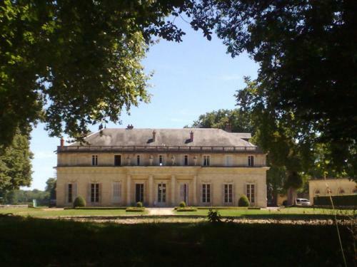 Bed & Breakfast Le Ch�teau de Bressey & Son Orangerie