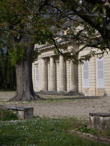 Bed & Breakfast Le Ch�teau de Bressey & Son Orangerie
