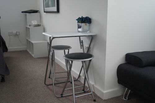 Self-contained Light And Bright Apartment In Kirriemuir