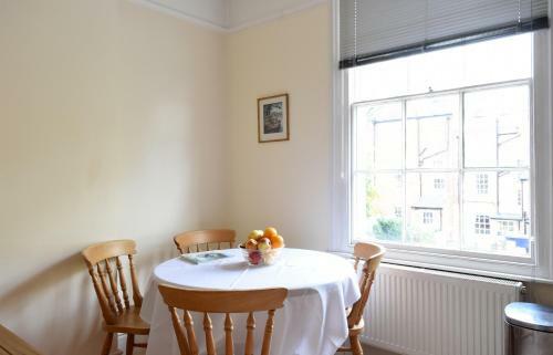 Dale Street Apartments Suite
