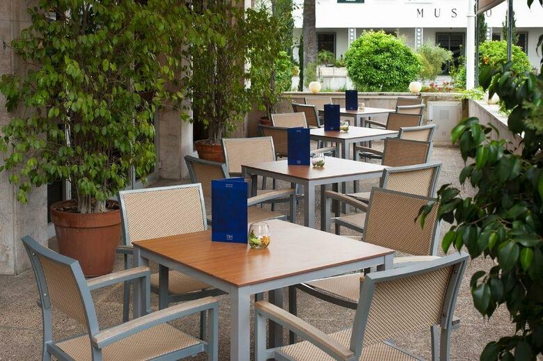 Hotel NH Luz Huelva