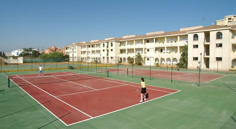 Hotel Puente Real