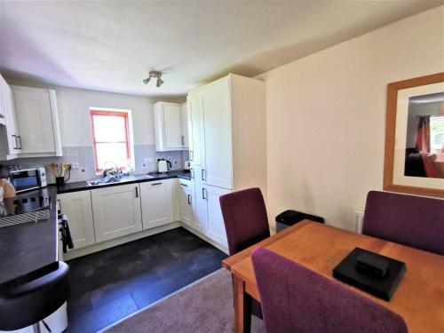Honeysuckle - 2 Bedroom Cottage - Llanfyrnach