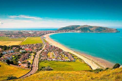Beautiful Townhouse On The Great Orme, Llandudno Pet Friendly