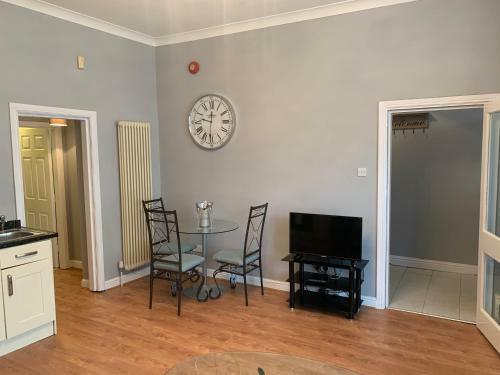 The Snug Garden Apartment