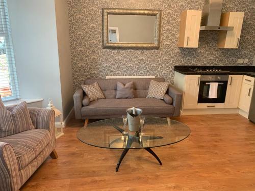 The Snug Garden Apartment