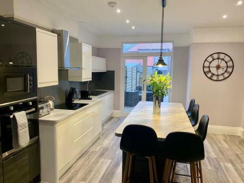 5-bedroom Holiday Home In West Shore, Llandudno