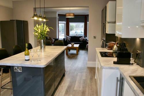 5-bedroom Holiday Home In West Shore, Llandudno