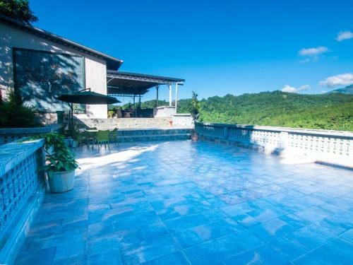 Rustic Art Deco Boutique Villa With Stunning Views By Wanderlust