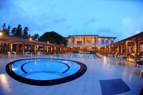 Full Moon Garden Hotel