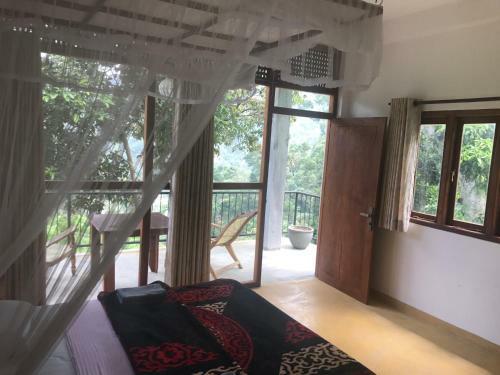 Bed & Breakfast Raveena Guest House