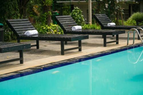 Hostal Ella Forest Paradise Hotel
