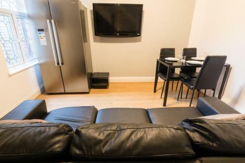 Apartamento Modern And Spacious House Perfect For Teams