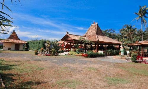 Villa Riverisde Kalijeruk