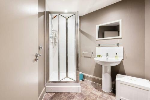 Delux Maidenhead Apartment