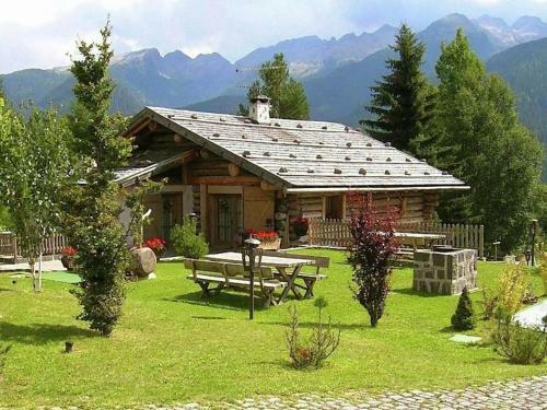 Dreamy Cottage In Bellamonte Italy With Garden