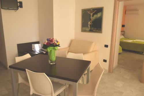 Aparthotel Quadrifoglio Village
