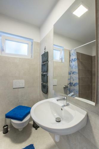 Apartments Beni