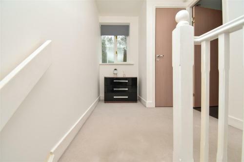 Foxley Place: Mk City House For Large Groups