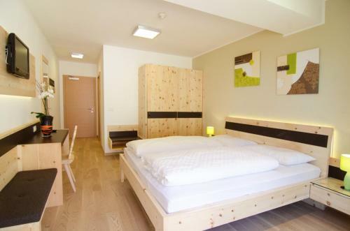 Hotel Haus R�merrast