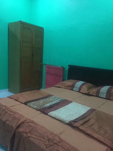 Hostal Famili Homestay