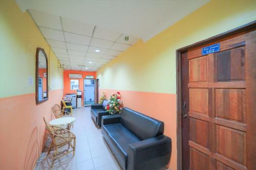 Hotel Oyo 89850 Dsa Motel