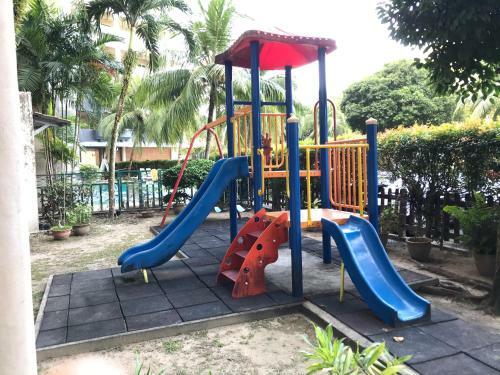 Century Suria Seaview + 3 Bedroom Apartment
