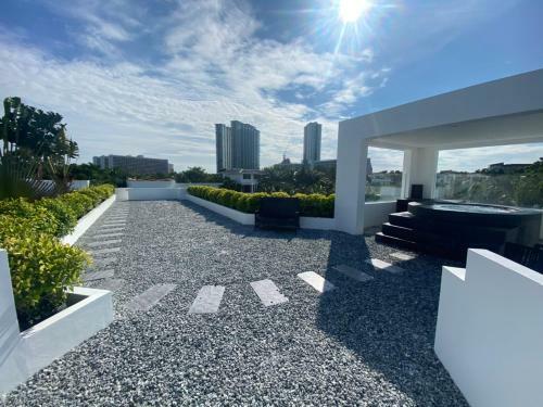 Premium Pool Villa Pattaya