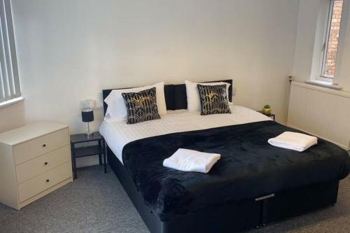 Broadway House - 6 Double Bedrooms, Central
