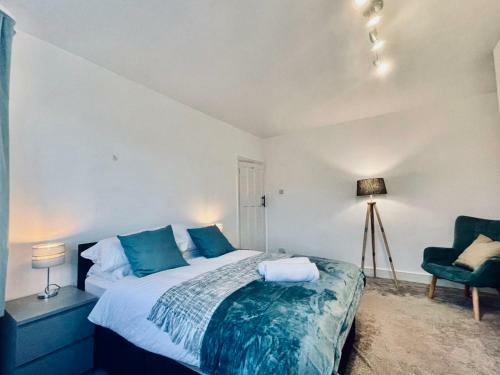 Natalie's 4 Bedroom Apartment