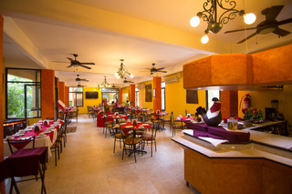 Hotel Maya Tulipanes