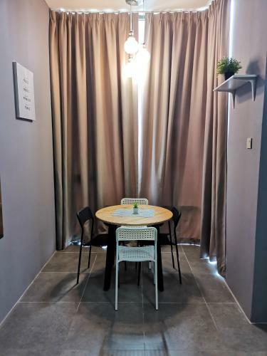 Apartamentos Proper Suites@empire Damansara
