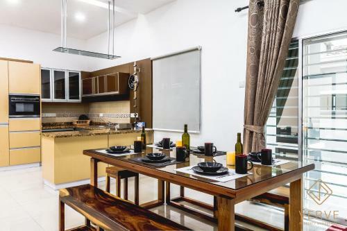 Ipoh Gunung Lang Premium Semi-d Villa By Verve