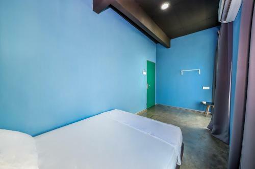 Hotel Spot On 89956 The Blue Malacca