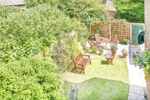Host & Stay - Edwardian Seaside Town House