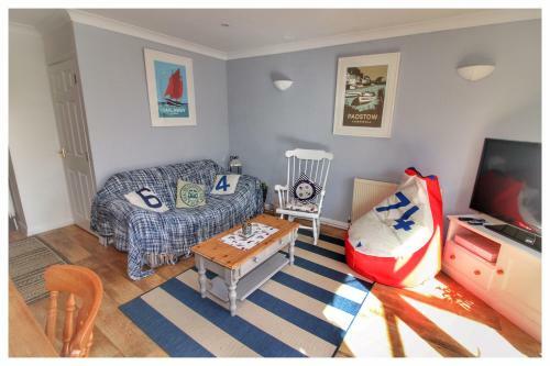 Apartamento Self Contained Flat With Private Garden & Parking