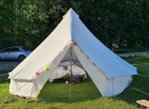 4 Meter Bell Tent - Up To 4 Persons Glamping 13