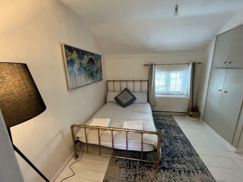 Character Cottage With Hot Tub - New