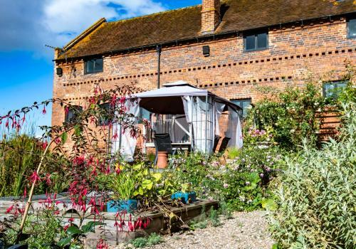Fabulous Listed Barn With The Best Valley View