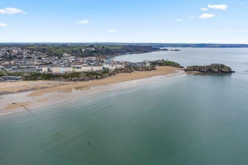 3 South Beach Court - Cosy Seafront Apartment