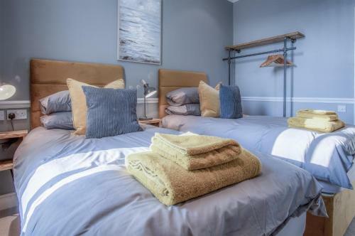 Judith's View - 3 Bedroom Apartment - Tenby