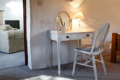 The Snug At Cornish Barn Holidays