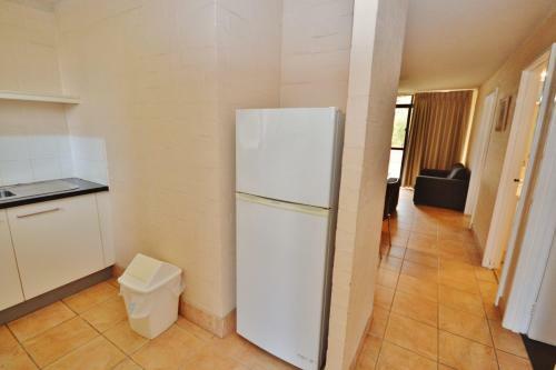 Riverview Holiday Apartment 60 - Kalbarri Wa