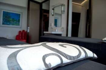 Hotel La Mansion Inn (.)