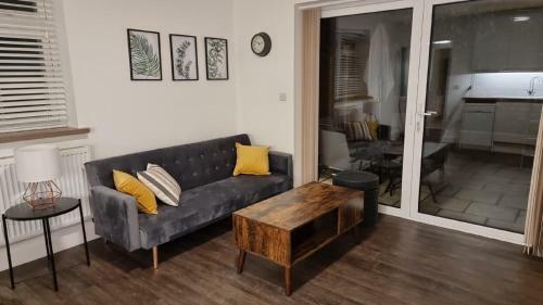 Apartamento Spacious Flat With Private Entrance And Jacuzzi