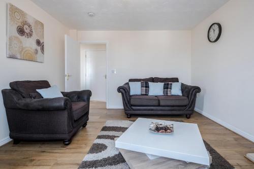 Captivating 3-bed Apartment In Grays