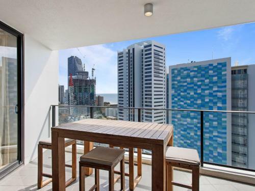 Beautiful 2 Bed Ocean Facing Apartment At Sierra Grand