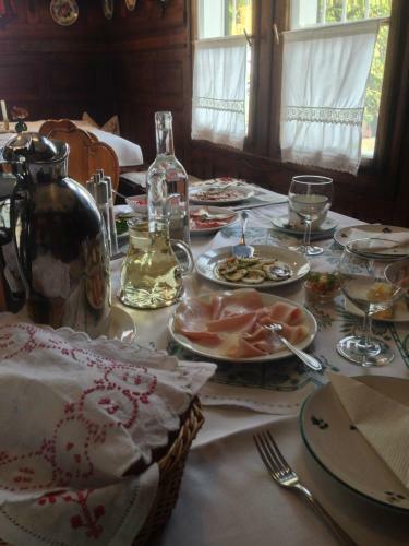 Bed & Breakfast Weingut Albert, Familie Cramer