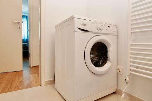 Modern Apartment With Terracce Top 3