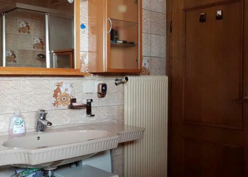 Sunshine Apartment